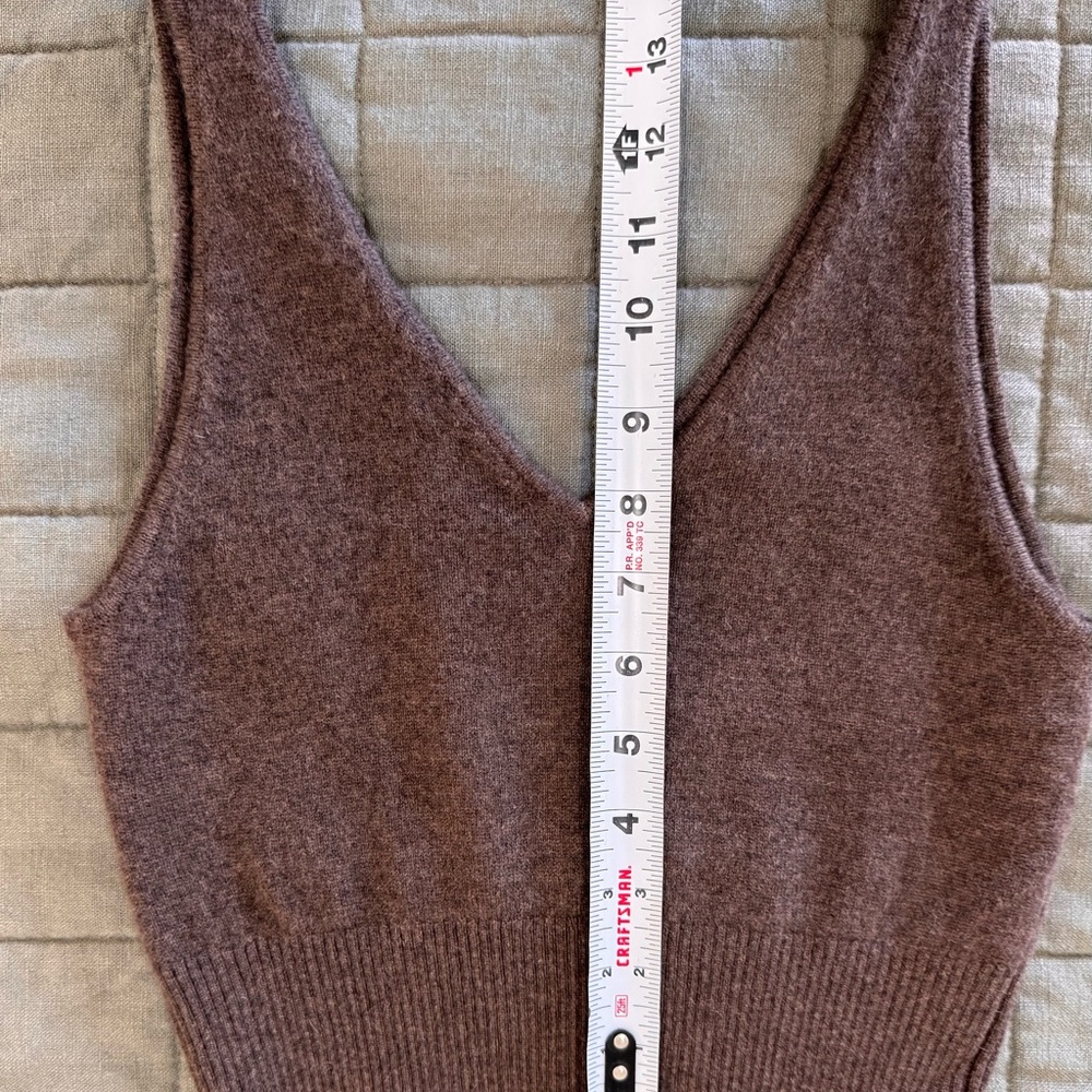 Quince Cashmere V-Neck Cropped Knit Tank Top - Brown Heather - Small - Picture 7 of 9